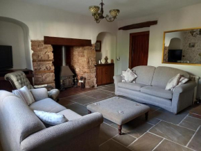 Quaint, rustic cottage, Bishops Lydeard